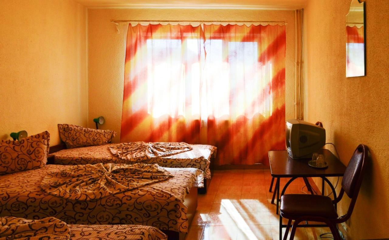 Отель Hotel Orizont Suceava Сучава-29